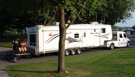 Entrance 5th Wheel